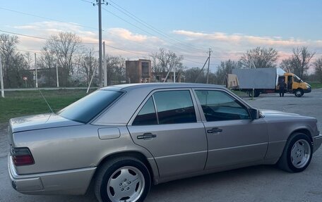 Mercedes-Benz W124, 1991 год, 430 000 рублей, 2 фотография