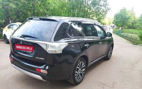 Mitsubishi Outlander III рестайлинг 3, 2014 год, 1 500 000 рублей, 6 фотография