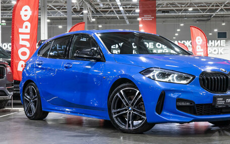 BMW 1 серия, 2020 год, 2 850 000 рублей, 7 фотография