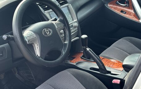 Toyota Camry, 2010 год, 900 000 рублей, 7 фотография