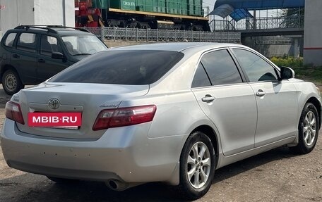 Toyota Camry, 2010 год, 900 000 рублей, 4 фотография