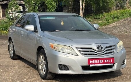 Toyota Camry, 2010 год, 900 000 рублей, 3 фотография