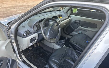 Renault Symbol I, 2005 год, 260 000 рублей, 2 фотография