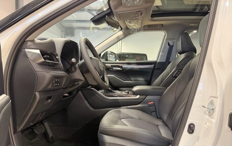 Toyota Highlander, 2026 год, 5 199 000 рублей, 24 фотография