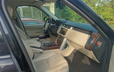 Land Rover Range Rover IV рестайлинг, 2013 год, 2 800 000 рублей, 4 фотография