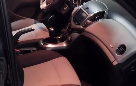 Chevrolet Cruze II, 2015 год, 800 000 рублей, 7 фотография