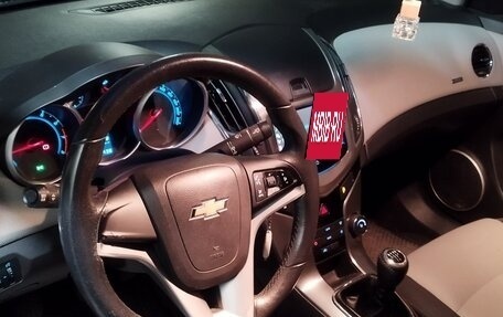 Chevrolet Cruze II, 2015 год, 800 000 рублей, 4 фотография