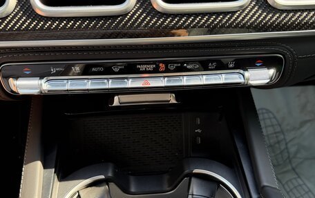 Mercedes-Benz GLS, 2025 год, 20 000 000 рублей, 19 фотография