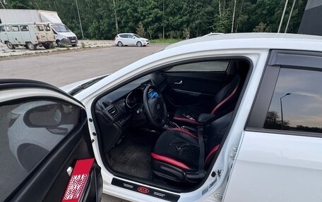 KIA Rio III рестайлинг, 2017 год, 950 000 рублей, 2 фотография