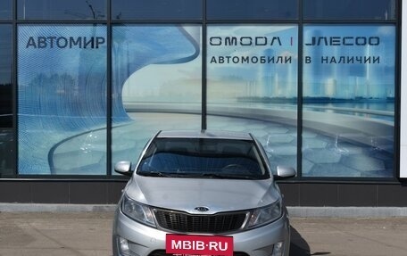KIA Rio III рестайлинг, 2011 год, 650 000 рублей, 2 фотография