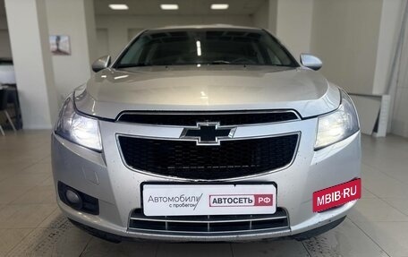Chevrolet Cruze II, 2010 год, 397 660 рублей, 2 фотография