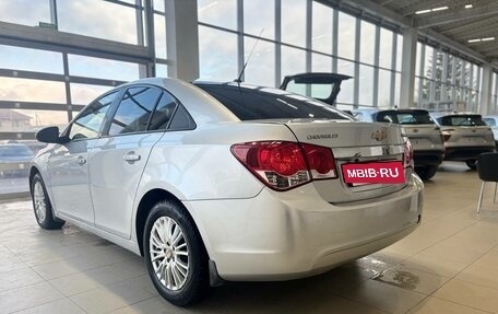 Chevrolet Cruze II, 2010 год, 397 660 рублей, 8 фотография