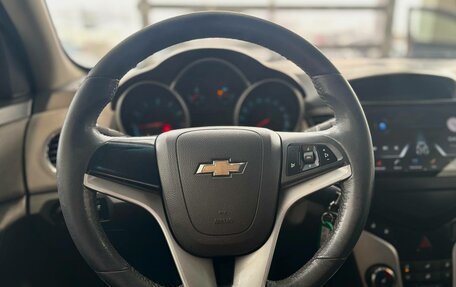 Chevrolet Cruze II, 2010 год, 397 660 рублей, 16 фотография