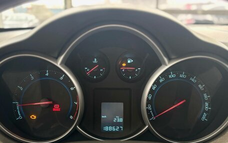 Chevrolet Cruze II, 2010 год, 397 660 рублей, 18 фотография