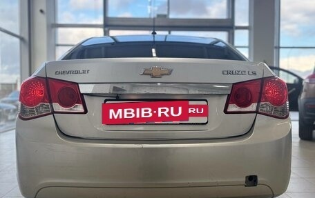 Chevrolet Cruze II, 2010 год, 397 660 рублей, 6 фотография