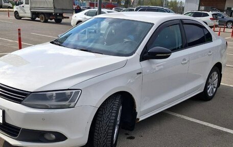 Volkswagen Jetta VI, 2013 год, 750 000 рублей, 2 фотография