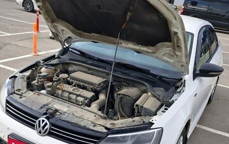 Volkswagen Jetta VI, 2013 год, 750 000 рублей, 11 фотография
