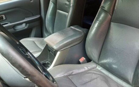 Honda Pilot III рестайлинг, 2003 год, 900 000 рублей, 11 фотография