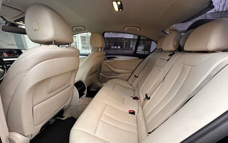 BMW 5 серия, 2018 год, 3 200 000 рублей, 21 фотография