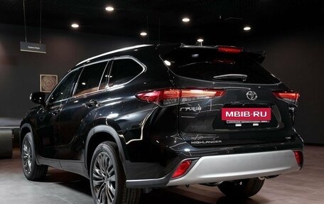 Toyota Highlander, 2026 год, 5 600 000 рублей, 6 фотография