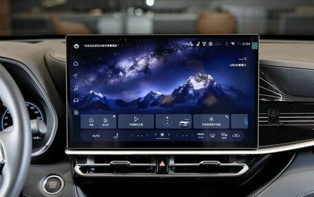 Toyota Highlander, 2026 год, 5 600 000 рублей, 24 фотография