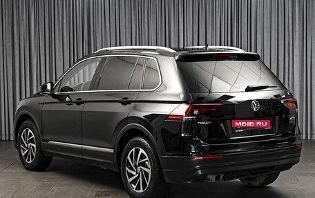 Volkswagen Tiguan II, 2018 год, 2 332 000 рублей, 2 фотография