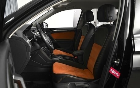 Volkswagen Tiguan II, 2018 год, 2 332 000 рублей, 10 фотография