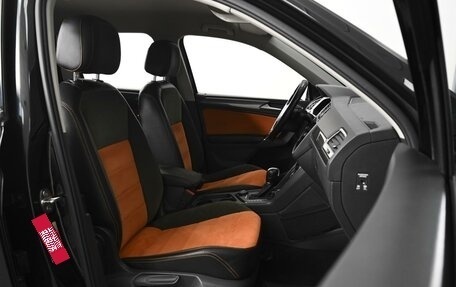 Volkswagen Tiguan II, 2018 год, 2 332 000 рублей, 8 фотография