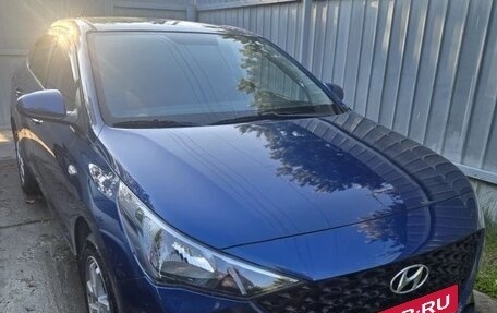 Hyundai Solaris II рестайлинг, 2022 год, 1 750 000 рублей, 1 фотография