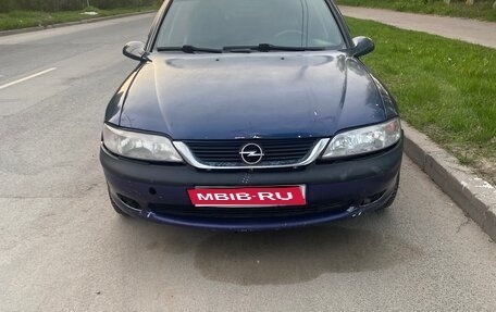 Opel Vectra B рестайлинг, 1998 год, 210 000 рублей, 1 фотография