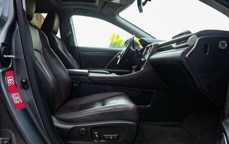 Lexus RX IV рестайлинг, 2018 год, 3 549 000 рублей, 28 фотография
