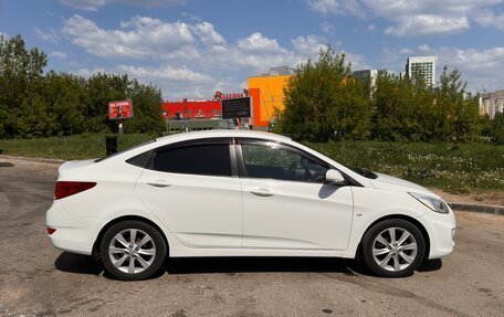 Hyundai Solaris II рестайлинг, 2013 год, 700 000 рублей, 4 фотография