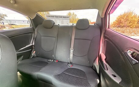 Hyundai Solaris II рестайлинг, 2013 год, 700 000 рублей, 10 фотография