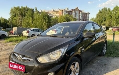 Hyundai Solaris II рестайлинг, 2011 год, 630 000 рублей, 3 фотография