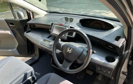 Honda Freed I, 2010 год, 930 000 рублей, 12 фотография