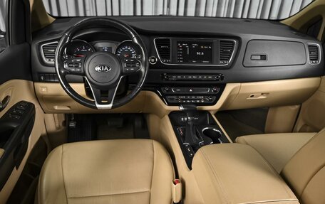 KIA Carnival III, 2020 год, 3 498 000 рублей, 6 фотография