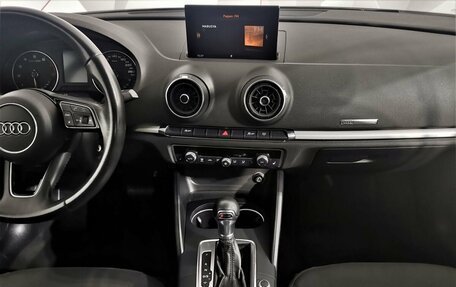 Audi A3, 2018 год, 1 805 000 рублей, 14 фотография