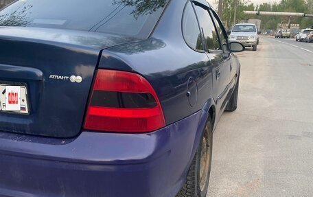 Opel Vectra B рестайлинг, 1998 год, 210 000 рублей, 10 фотография