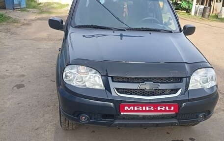 Chevrolet Niva I рестайлинг, 2011 год, 650 000 рублей, 6 фотография