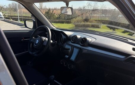Suzuki Swift V, 2022 год, 1 650 000 рублей, 8 фотография