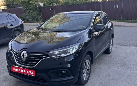 Renault Kadjar I рестайлинг, 2021 год, 1 900 000 рублей, 2 фотография