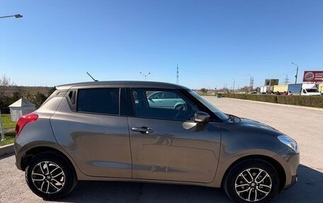 Suzuki Swift V, 2022 год, 1 650 000 рублей, 13 фотография
