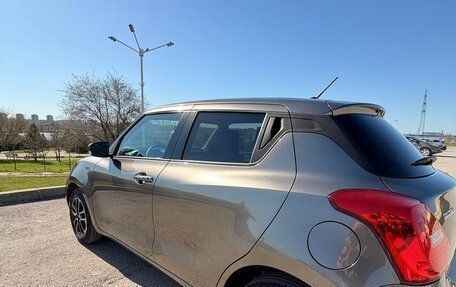 Suzuki Swift V, 2022 год, 1 650 000 рублей, 17 фотография
