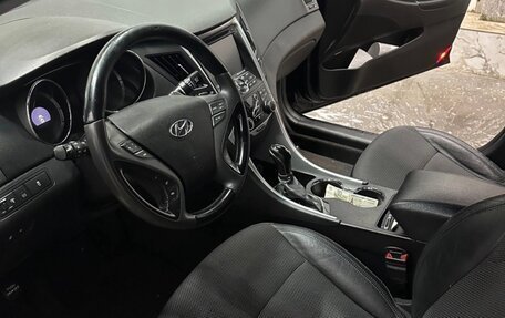 Hyundai Sonata VI, 2012 год, 920 000 рублей, 9 фотография