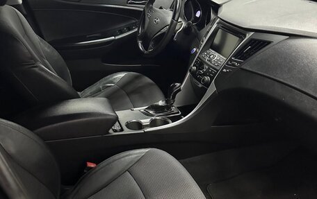 Hyundai Sonata VI, 2012 год, 920 000 рублей, 8 фотография