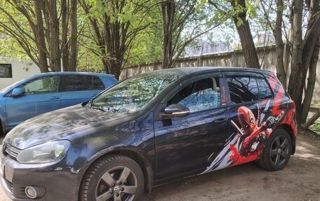 Volkswagen Golf VI, 2011 год, 680 000 рублей, 2 фотография