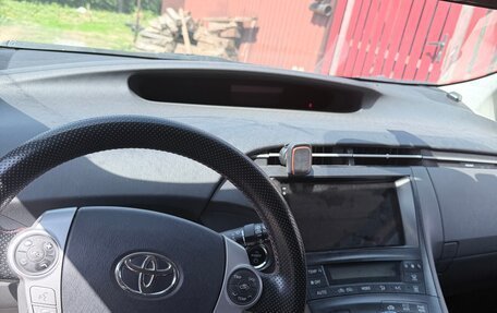 Toyota Prius, 2009 год, 750 000 рублей, 8 фотография