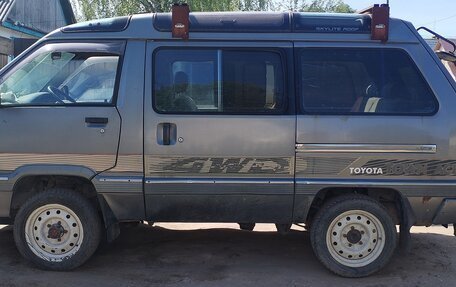 Toyota Town Ace III, 1991 год, 230 000 рублей, 5 фотография
