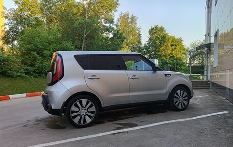 KIA Soul II рестайлинг, 2015 год, 880 000 рублей, 13 фотография