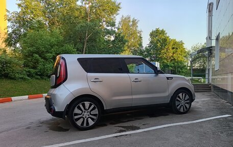 KIA Soul II рестайлинг, 2015 год, 880 000 рублей, 14 фотография